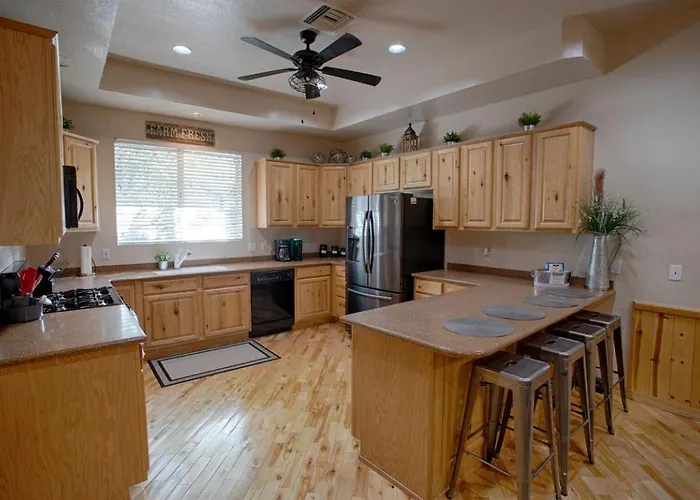 Holiday home Mountain Escape In Pinetop, Az *